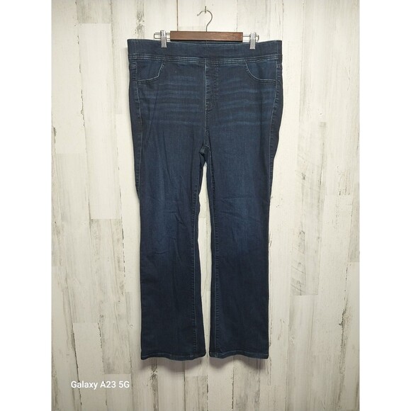 Torrid Denim - Torrid Lean Jean Super Soft Pull-On Slim Bootcut Jeans Size 2R Dark Wash